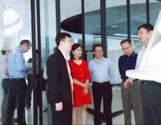 广东省工业和信息化局莅临云顶集团·(中国)唯一官方网站调研制造业创新中心建设情况 